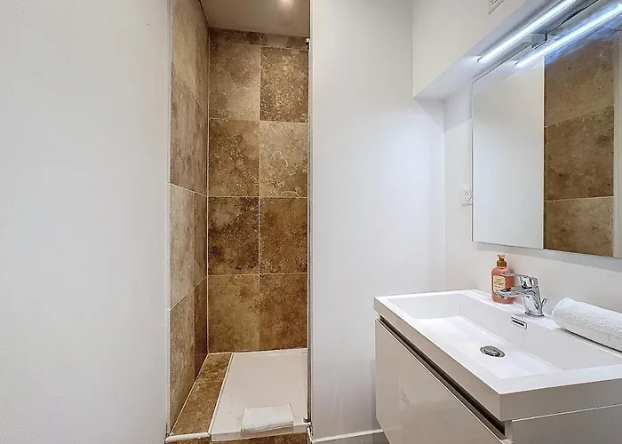 Immeuble Ideal Groupe - Gare A Proximite 19 Pers *